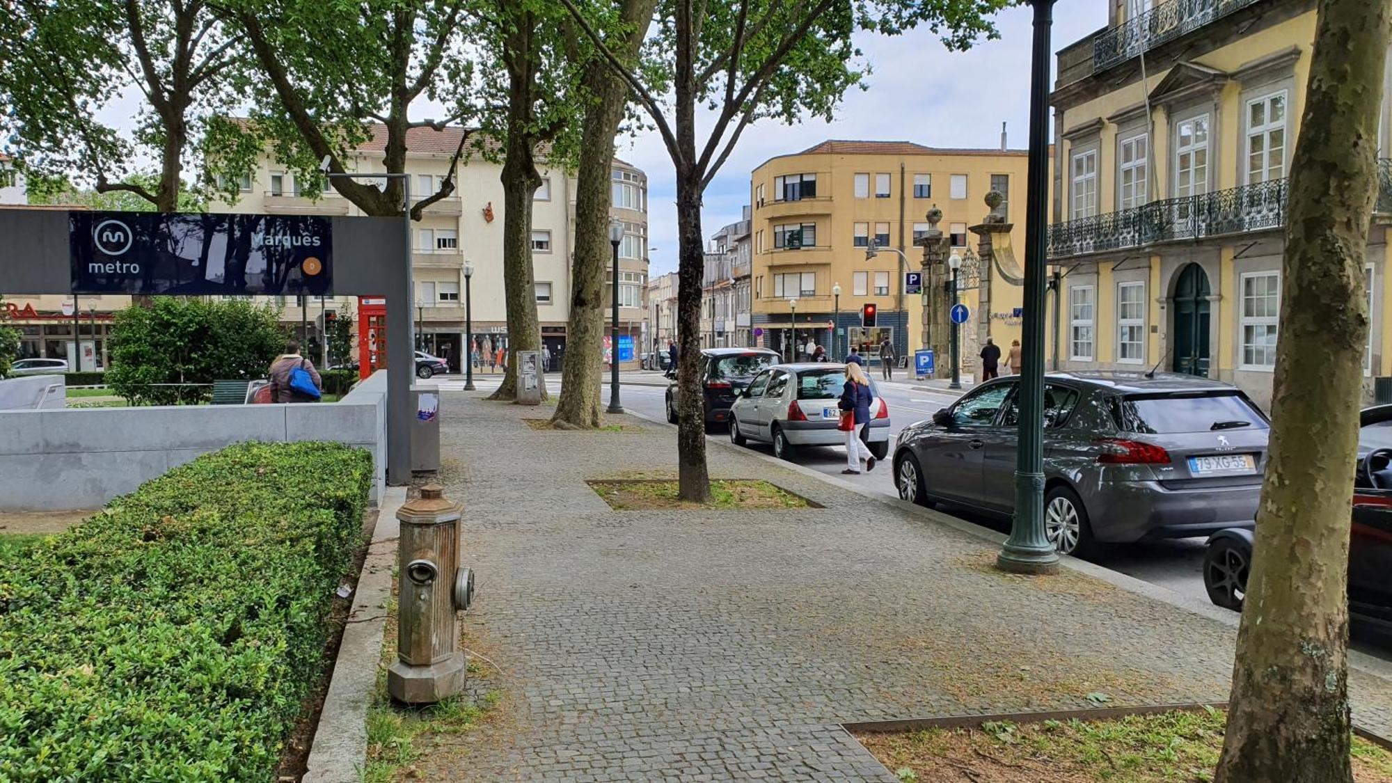 Apartament Downtown With Parking Next To Subway Porto